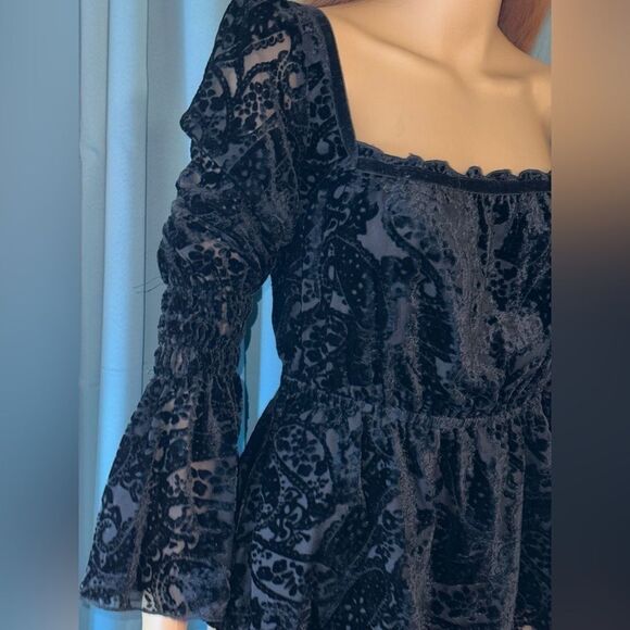 Jawbreaker low square neck smocked waist, smocked bell sleeves, velvet/mesh top - Picture 8 of 11